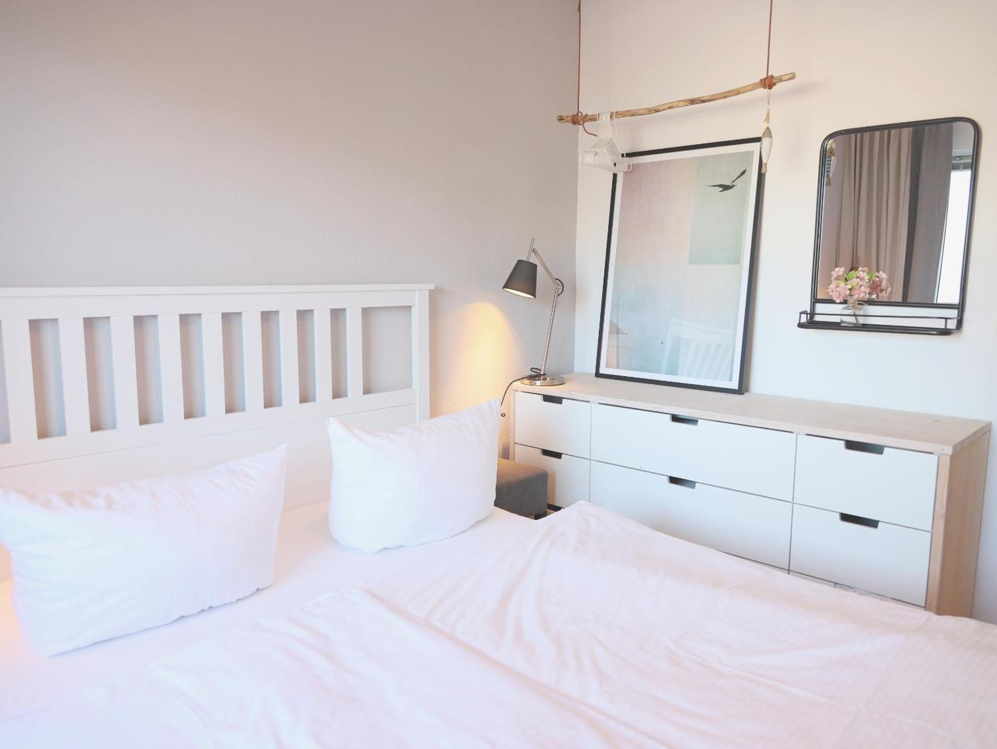 Modernes 2-Zimmer-Appartement Mit Balkon. Βέστερλαντ Εξωτερικό φωτογραφία